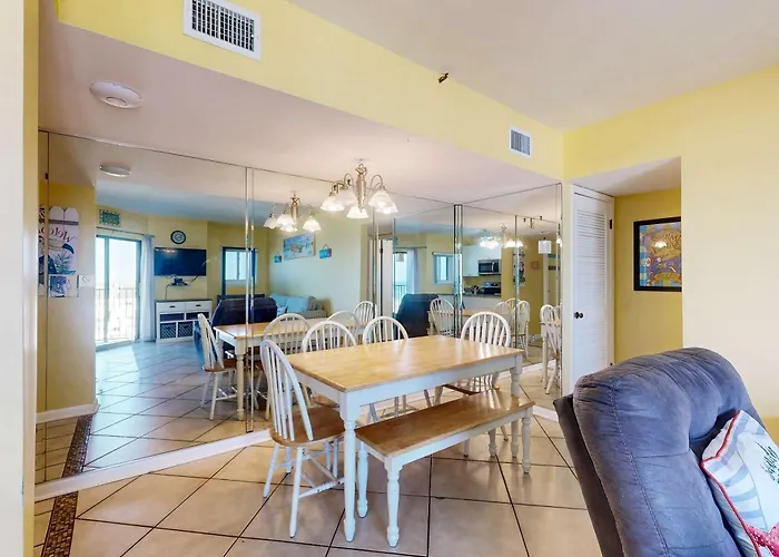 Snowbird-friendly With Wifi On-site Pools Hot Tub Golf & Tennis Holiday home Gulf Shores