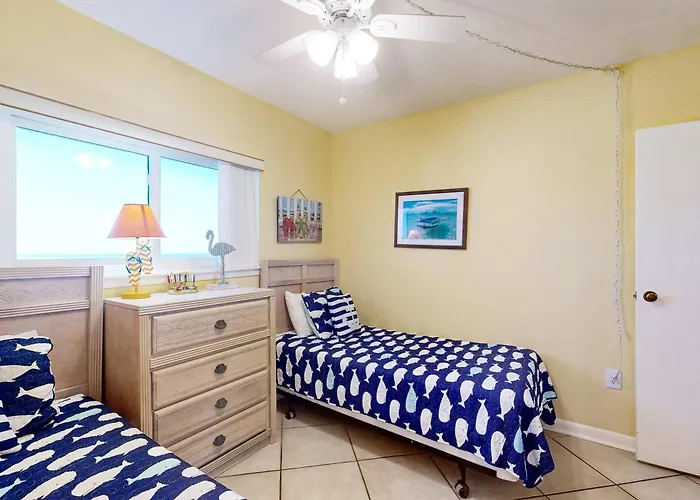 Snowbird-friendly With Wifi On-site Pools Hot Tub Golf & Tennis Holiday home Gulf Shores