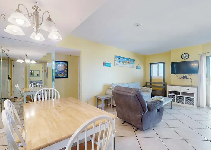 Holiday home Snowbird-friendly With Wifi On-site Pools Hot Tub Golf & Tennis Gulf Shores